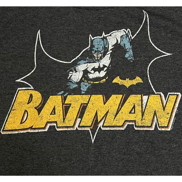 Batman T-Shirt Action Pose XL Heather Gray - Old Navy Collectabilitees Tee - Picture 3 of 6